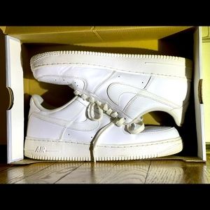 Low top Air Force 1s